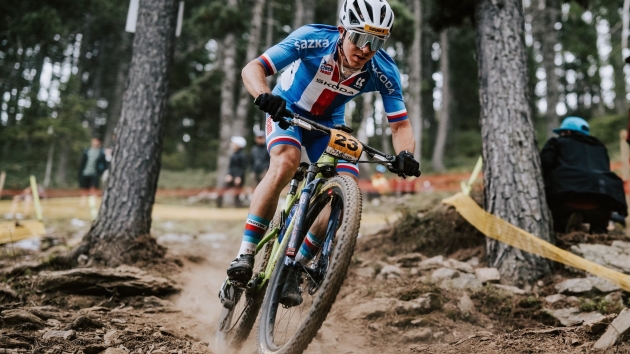 Škoda verstärkt sein Radsport-Engagement und wird Partner der UCI Mountainbike-WM - Škoda stellt dem Organisationsteam der UCI-Mountainbike-Weltmeisterschaften 13 Elektrofahrzeuge zur Verfügung und gestaltet außerdem den 'Hot Seat' für die Downhill-Rennen - Quelle: UCI